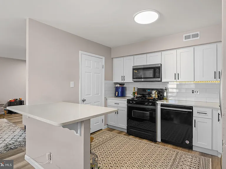 37 Buttonwood Rd — Photo 13