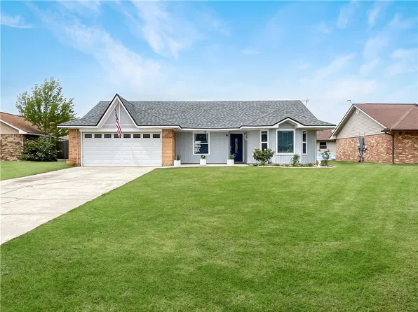 296 Moonraker Dr, Slidell, LA 70458