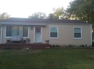 209 Ramsey Ln, Ballwin, MO 63021