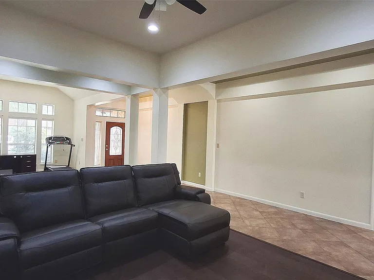 10615 Cortland Ridge Ln — Photo 7