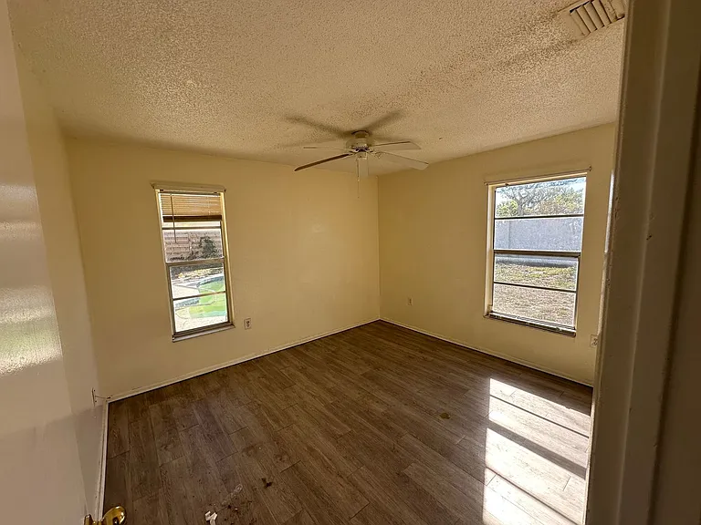 6535 Waterford Cir — Photo 21