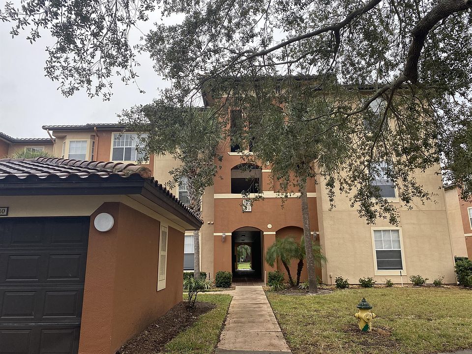 1st image of 5536 Metrowest Blvd Unit 211