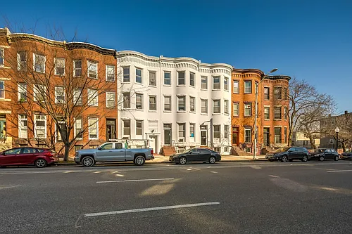 2631 N. Charles St Photo 1