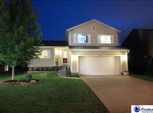 18720 Allan St, Omaha, NE 68135