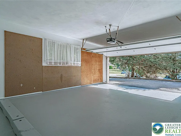 3608 S Highland St — Photo 84