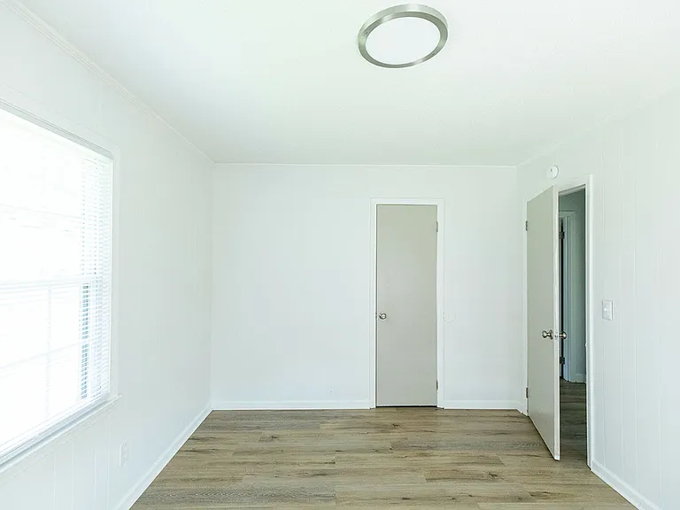 Room 2 (1) Room 2 (1)