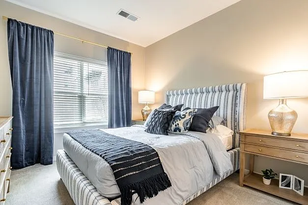 Outlook Hamilton - 55+ Active Adult Apartment Homes — Photo 24