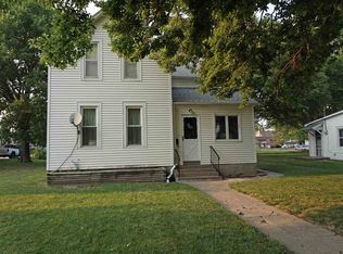 2208 9th St, Columbus, NE 68601