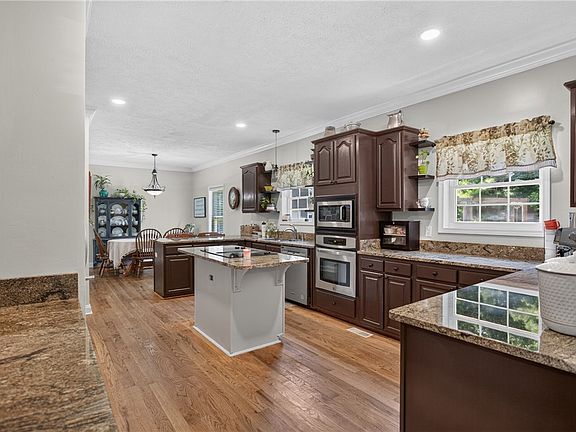 5th image of 503 Canoe Ct