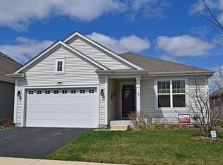960 Prescott Ln, Pingree Grove, IL 60140