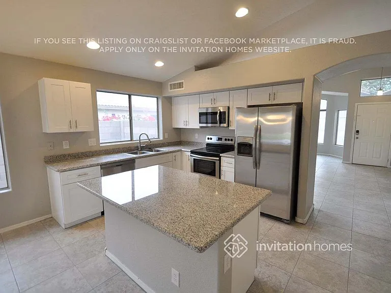 3034 E Captain Dreyfus Ave — Photo 3