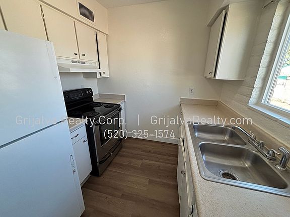 4th image of 1435 S Woodland Ave #1437