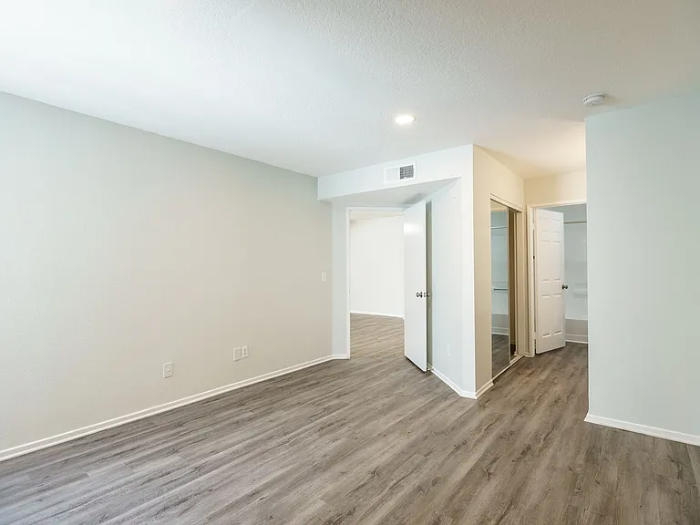 4200 Harbor Blvd — Photo 32