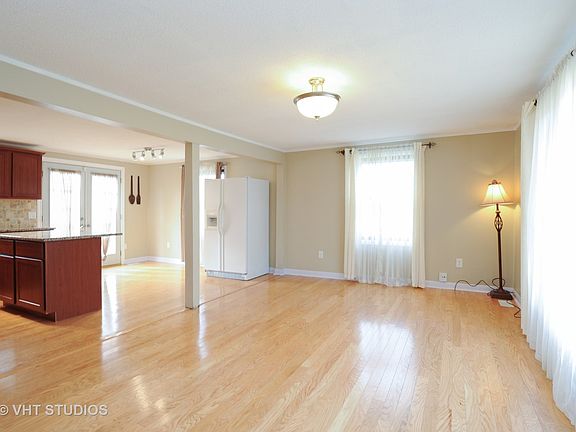 5th image of 1917 Carmel Blvd