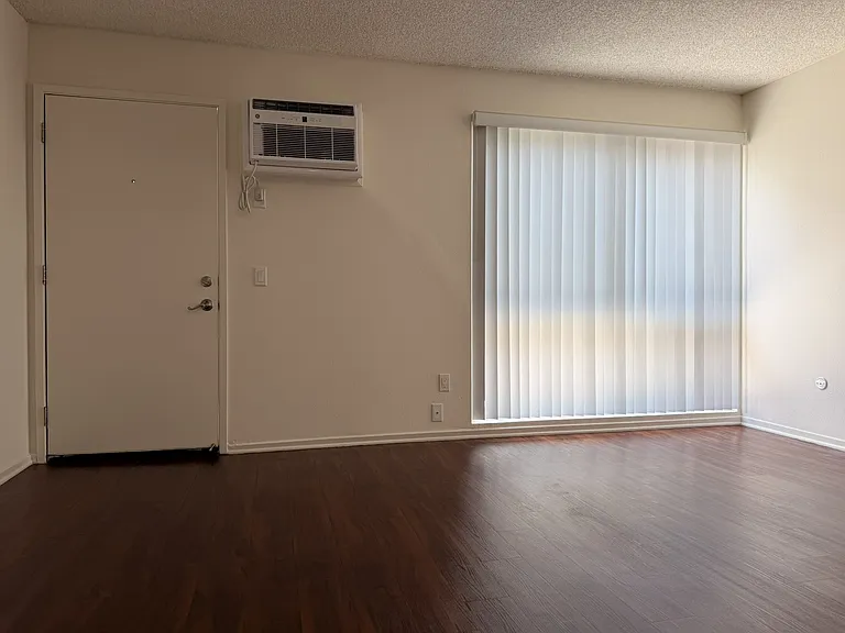 Concord Square Apartments — Photo 31
