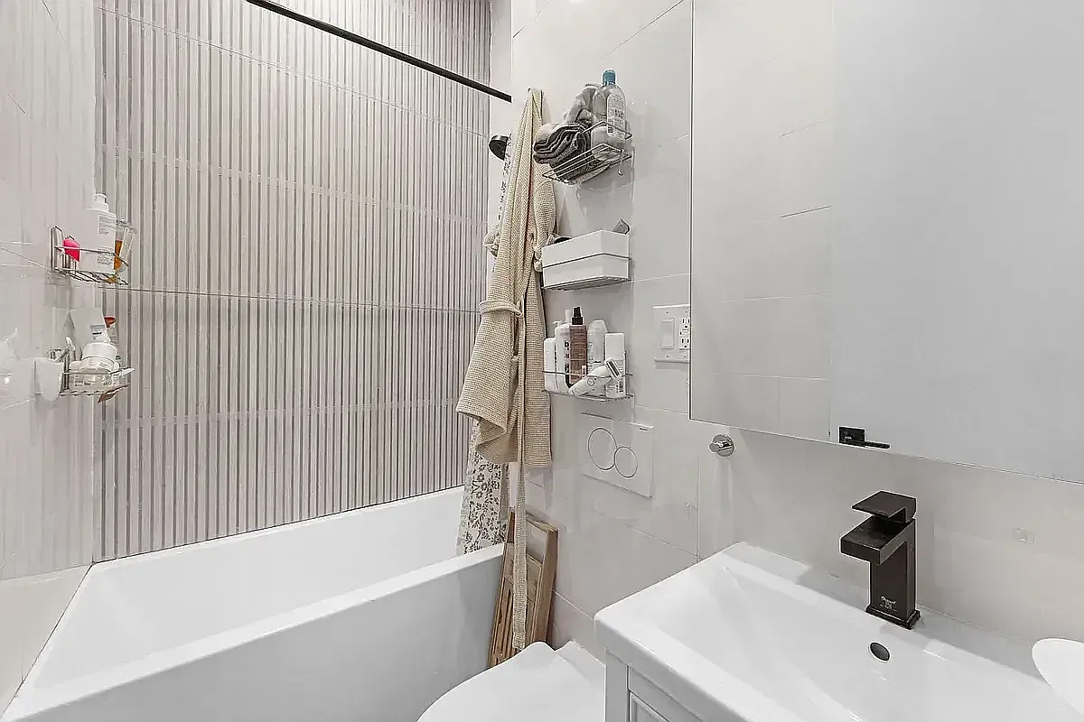 363 Vernon Avenue — Photo 4