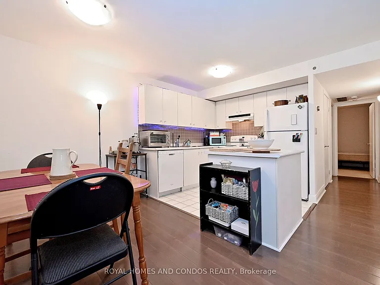 415 Jarvis St #125 — Photo 20
