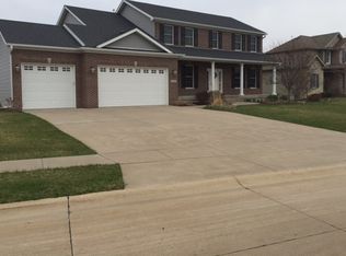 5701 Julie Ann Rd, Bettendorf, IA 52722