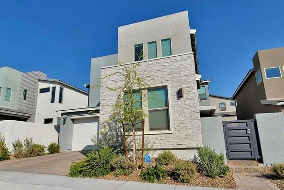 3333 Traforo Ln