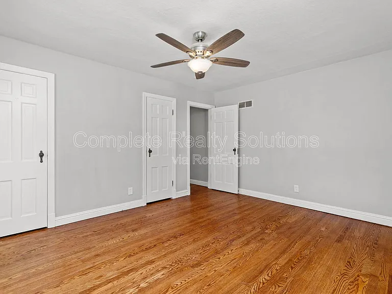 524 Gerald Pl — Photo 18