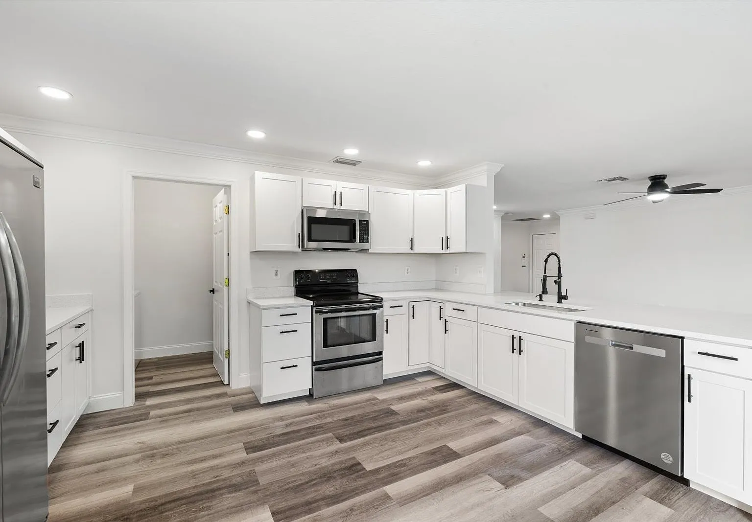 3 bed, 1583 sqft, $2,000 — Photo 4