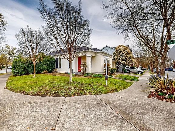 2nd image of 402 Dove Ln