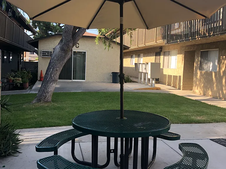 Moss Garden Apartments — Photo 10