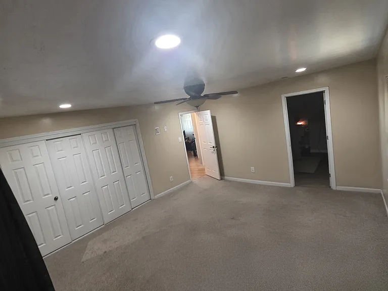 215 Almond St — Photo 9