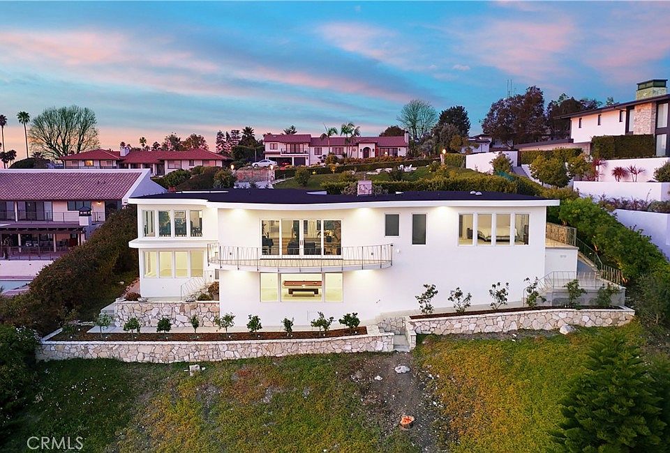 1st image of 43 Oceanaire Dr