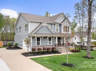 137 Brawley Woods Ln, Mooresville, NC 28115