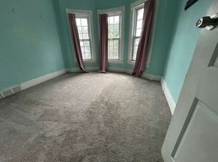 275 Sumner Pl, Buffalo, NY 14211