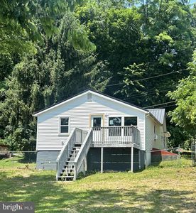 817 W 6th St, Lewistown, PA, 17044