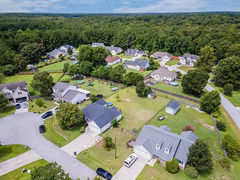 202 Weeping Hollow Ct — Photo 48