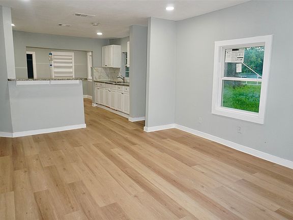 3rd image of 1406 Galloway Ave