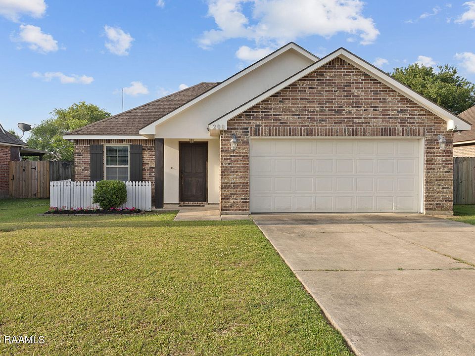 1st image of 208 Hill Ridge Dr