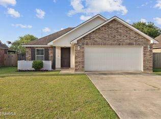 208 Hill Ridge Dr, Youngsville, LA 70592