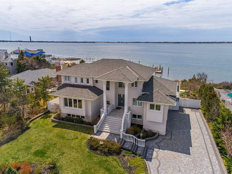 42 The Cres, Oak Beach, NY 11702 Zillow