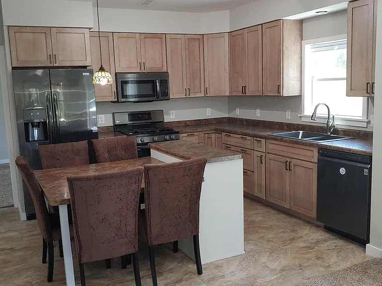 433 E Sleights Rd — Photo 1