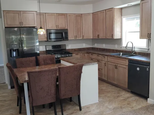 433 E Sleights Rd, Traverse City, MI 49696
