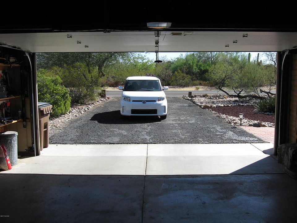 1st image of 5971 N San Joaquin Ave