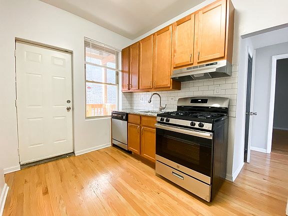 3rd image of 2148 N Central Park Ave APT 1S