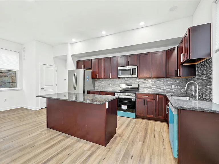 514 Ryers Ave #B — Photo 6
