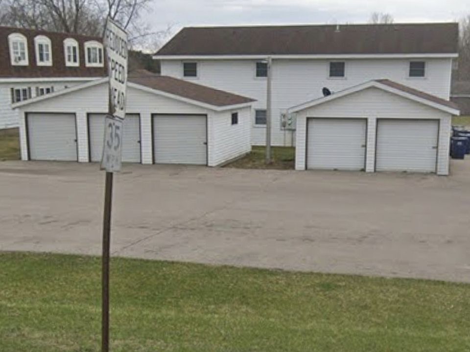 2nd image of 1550 James Dr #201