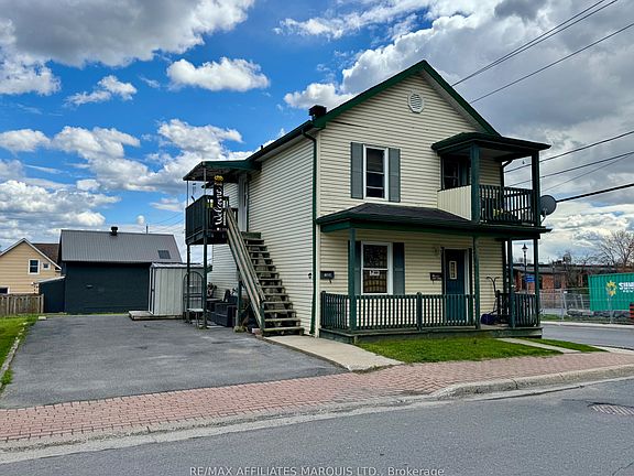 2nd image of 115 Prince Albert St