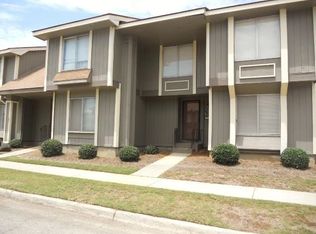 106 Stoneridge Dr, Warner Robins, GA 31088