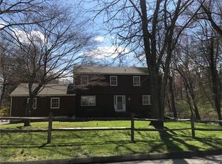 147 Slice Dr, Stamford, CT 06907