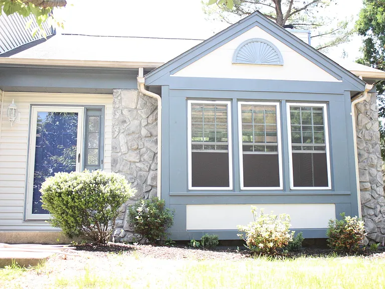 14363 Nandina Ct — Photo 2