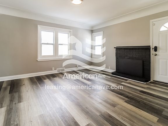 3-Living Room