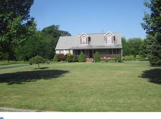 15 Karen Dr, Pittsgrove, NJ 08318