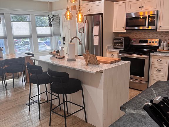 5th image of 113 Tolles St #113